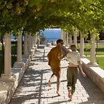 Palace Natali 5*