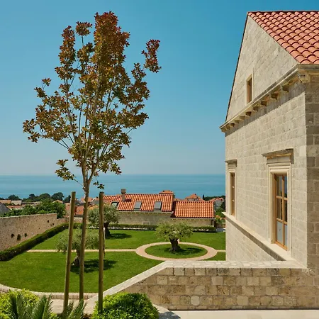 Palace Natali 5*