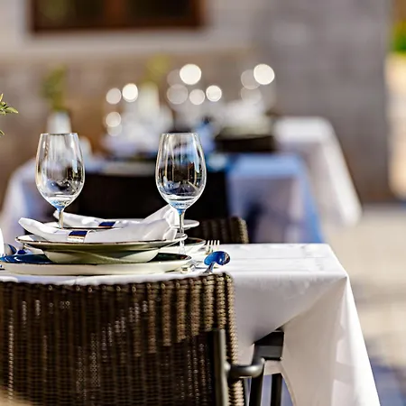 Palace Natali Hotel 5*