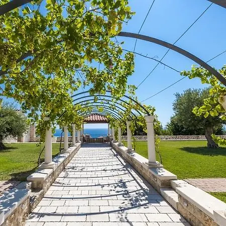 Palace Natali Hotel 5*