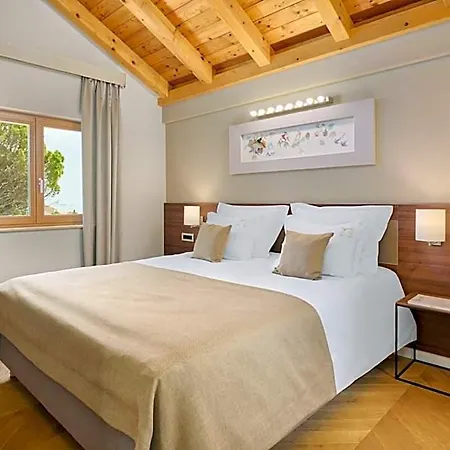 فندق Palace Natali 5*
