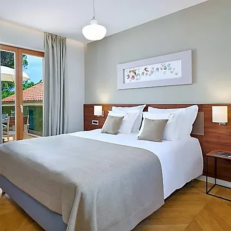 Palace Natali 5*