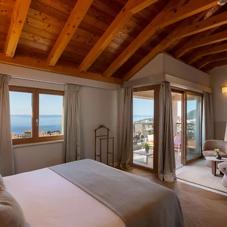 Palace Natali 5*