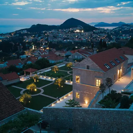 Palace Natali 5*