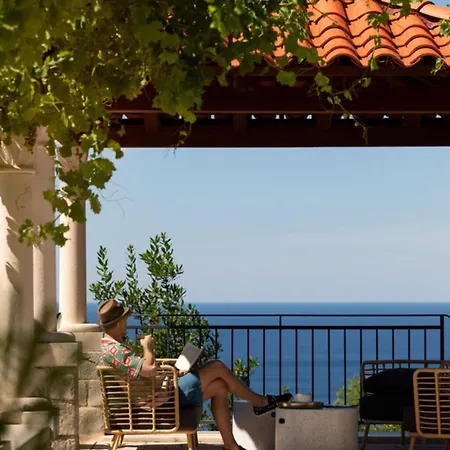 Palace Natali Hotel 5*